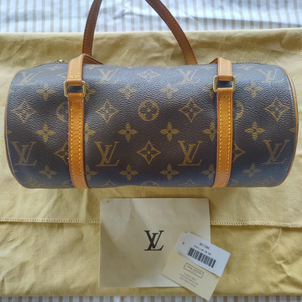 Authentic Louis Vuitton Papillon 26